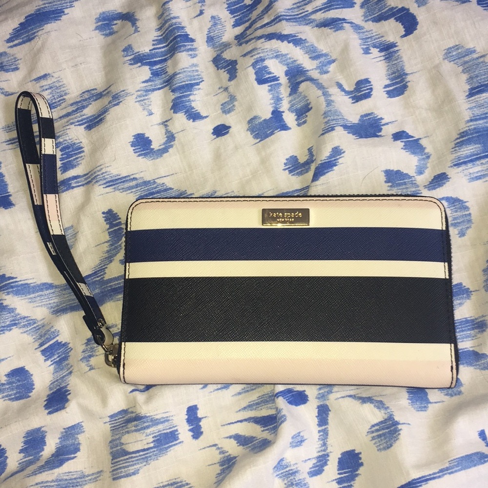 Kate Spade wristlet